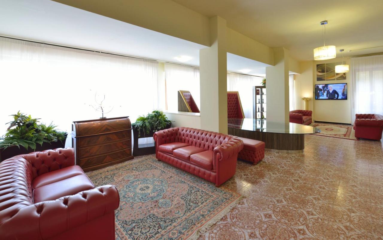 Hotel Attico Chianciano Terme Exterior photo