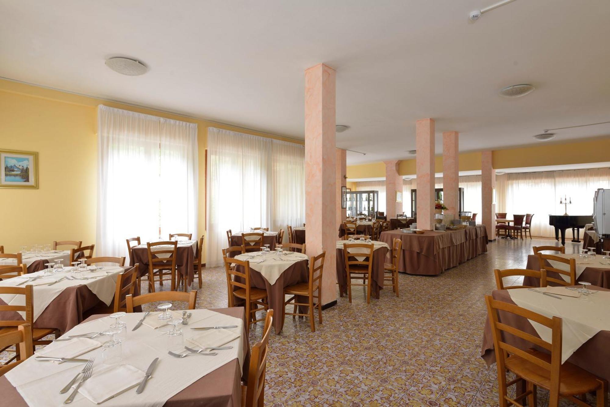 Hotel Attico Chianciano Terme Exterior photo